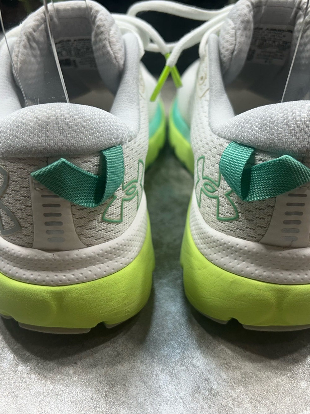 Under Armour Women’s Size 7.5 White Athletic Shoes with Lime and Aqua Accents - Picture 8 of 15